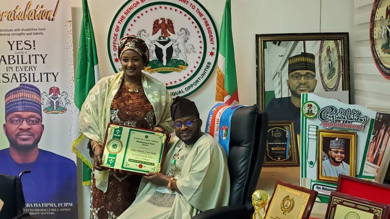 Founder, Sarauniya Charity Foundation, Hajiya Rabiatu Umar Saidu, Dedicates Prestigious Sir Amadu Bello Award to SSA Abba Isa